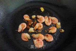 蒜苗炒北极虾的做法步骤：5