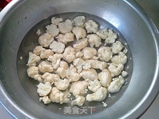 茄汁花菜的做法步骤：3