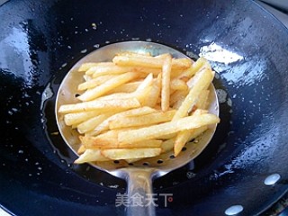 香炸土豆条的做法步骤：6
