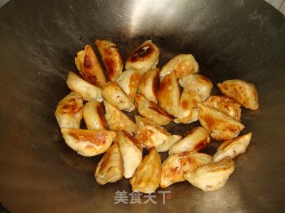 【白菜红萝卜鲜肉饺子】----和女儿合作做的小作品的做法步骤：6
