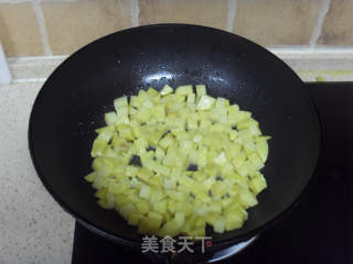 椒盐土豆丁的做法步骤：2