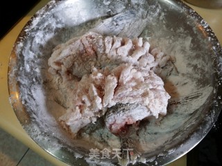 糖醋松鼠鱼的做法步骤：3