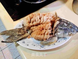 糖醋松鼠鱼的做法步骤：6