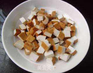 双椒花生豆干的做法步骤：3
