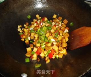 双椒花生豆干的做法步骤：8
