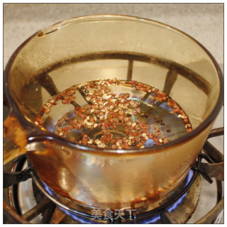 红红火火过大年-----香芹牛肉水饺的做法步骤：2