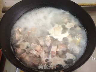 高压锅版红烧肉的做法步骤：3