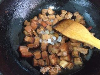 高压锅版红烧肉的做法步骤：7