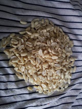 麻辣花生的做法步骤：3