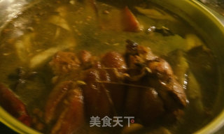 家常肘子（一个肘子两种吃法）的做法步骤：11