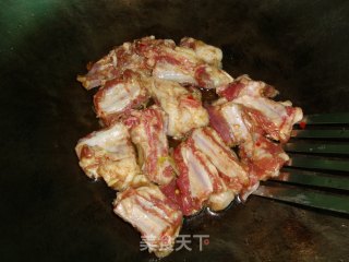 孜然煎烤羊排肉串的做法步骤：2