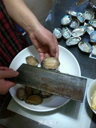 蒜蓉粉丝蒸鲍鱼的做法步骤：3