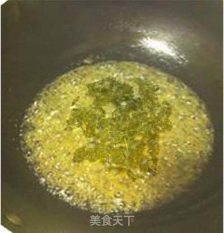 清凉花生米的做法步骤：1