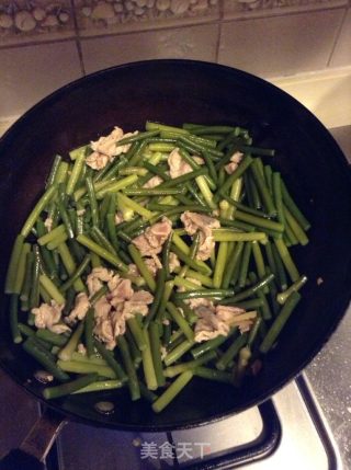 蒜薹炒肉丝的做法步骤：6