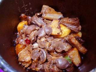 排骨鸡胗压土豆的做法步骤：10
