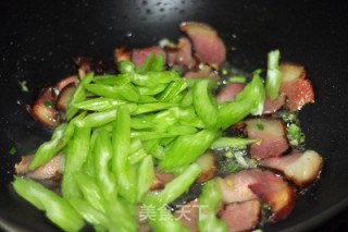蕨菜炒腊肉的做法步骤：5