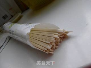 剩菜新吃——酸菜鸡丝面的做法步骤：3