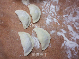 初五迎财神——金钱饺子的做法步骤：8