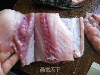 酸酸甜甜的美味----茄汁鱼块的做法步骤：1