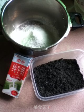 奶香芝麻糊的做法步骤：1