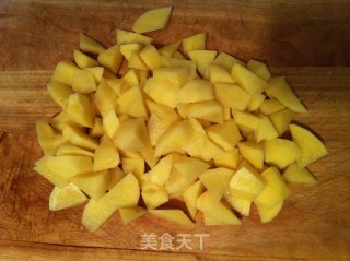 香煎土豆蘑菇的做法步骤：1