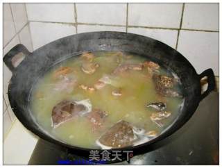归阳参石斛虫草花鸭骨汤的做法步骤：2