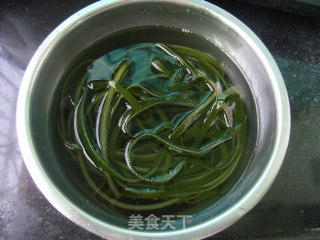 凉拌海带丝的做法步骤：1