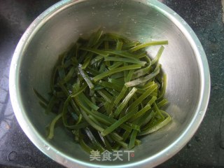 凉拌海带丝的做法步骤：2