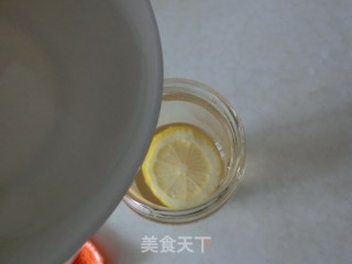 蜂蜜柠檬水的做法步骤：5