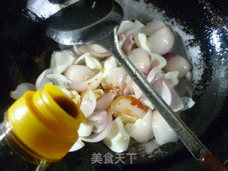 洋葱炒鸡蛋白的做法步骤：7