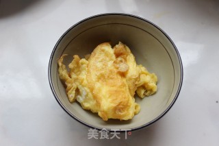 舒舒坦坦吃碗面——蛋炒棍棍面的做法步骤：3