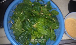 菠菜炒蛋的做法步骤：1
