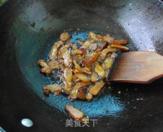 蒜苗炒腊肉的做法步骤：6