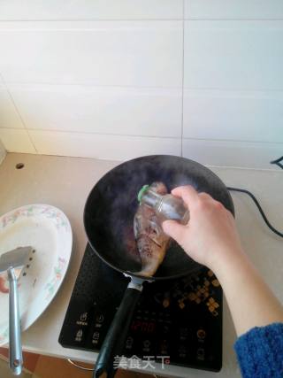 炖黄花鱼的做法步骤：5