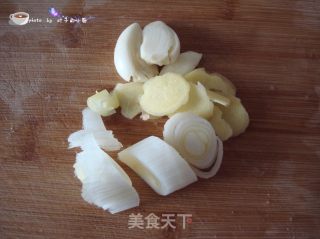 萝卜煨排骨汤的做法步骤：4
