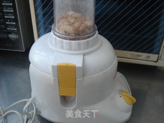 花生汤圆的做法步骤：2