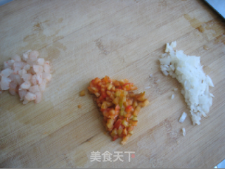 日式蛋包饭的做法步骤：1