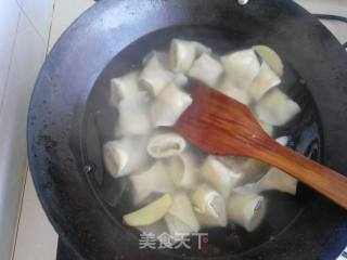 巴沙鱼韭菜馄炖的做法步骤：22