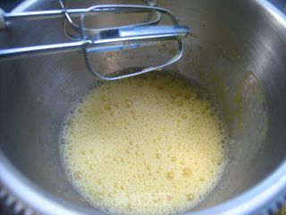 清新茶滋味——葡萄干抹茶小蛋糕的做法步骤：2