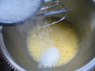 清新茶滋味——葡萄干抹茶小蛋糕的做法步骤：3