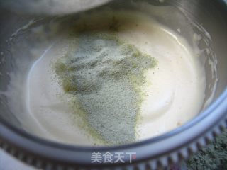 清新茶滋味——葡萄干抹茶小蛋糕的做法步骤：7