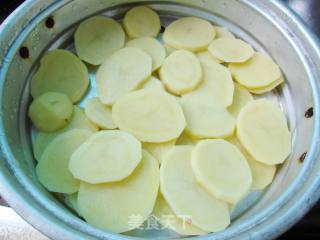 烟肉土豆塔的做法步骤：3