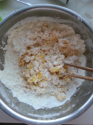 南瓜糯米香蕉条的做法步骤：4