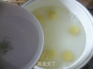 芝麻猪油馅玉米面汤圆的做法步骤：13