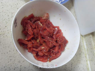 什锦小牛肉的做法步骤：1
