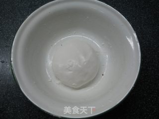 三色汤圆的做法步骤：1