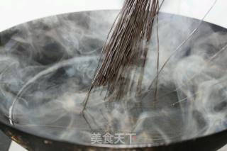 凉拌蕨根粉的做法步骤：4