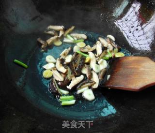 暖和煲仔菜--豉香腐竹鱼煲的做法步骤：9
