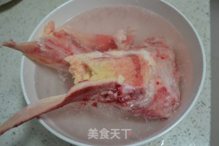 陕西风味—牛肉泡馍的做法步骤：3
