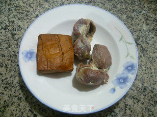 香干鸡胗炒娃娃菜的做法步骤：2